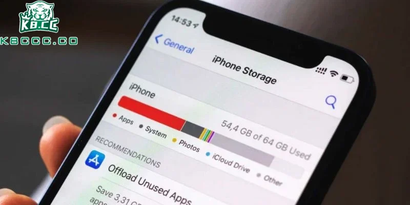 Kiểm tra dung lượng của thiết bị trước khi tải app cá cược